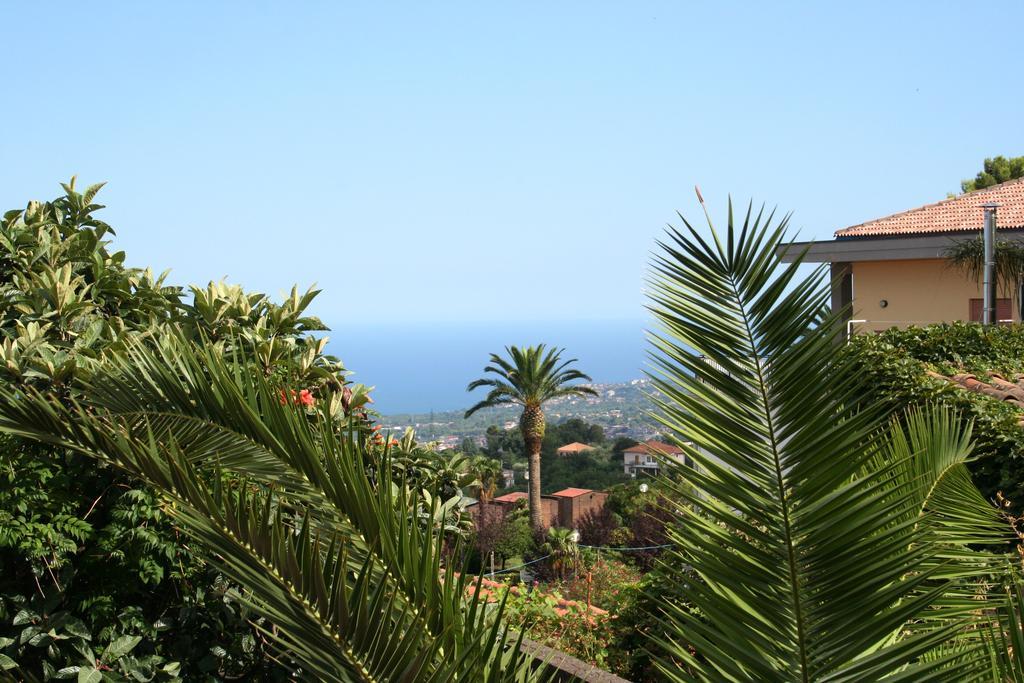 Vila Casa Rocca D'Api Zafferana Etnea Exteriér fotografie